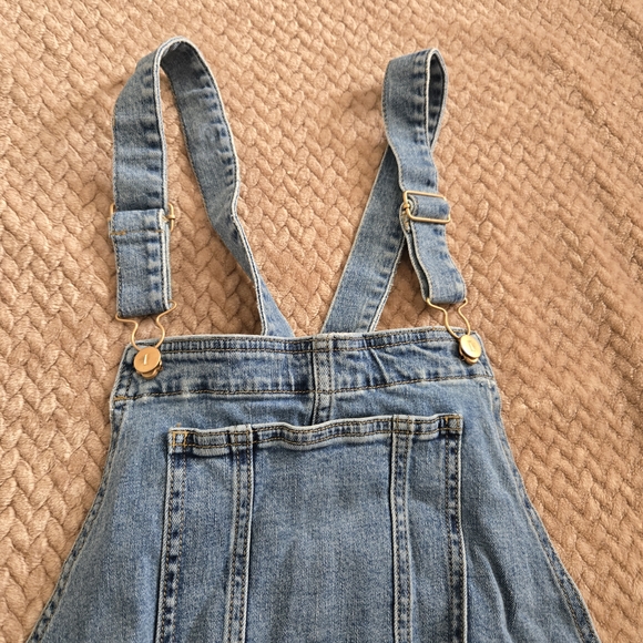 Ingrid & Isabel Light Blue Denim Overalls - Picture 11 of 13